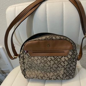 Tommy Hilfiger Monogrammed Cross Body Purse